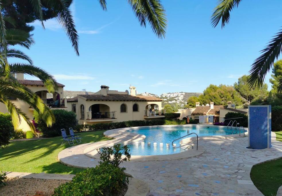 Apartamento En Moraira Con Piscina Bagian luar foto